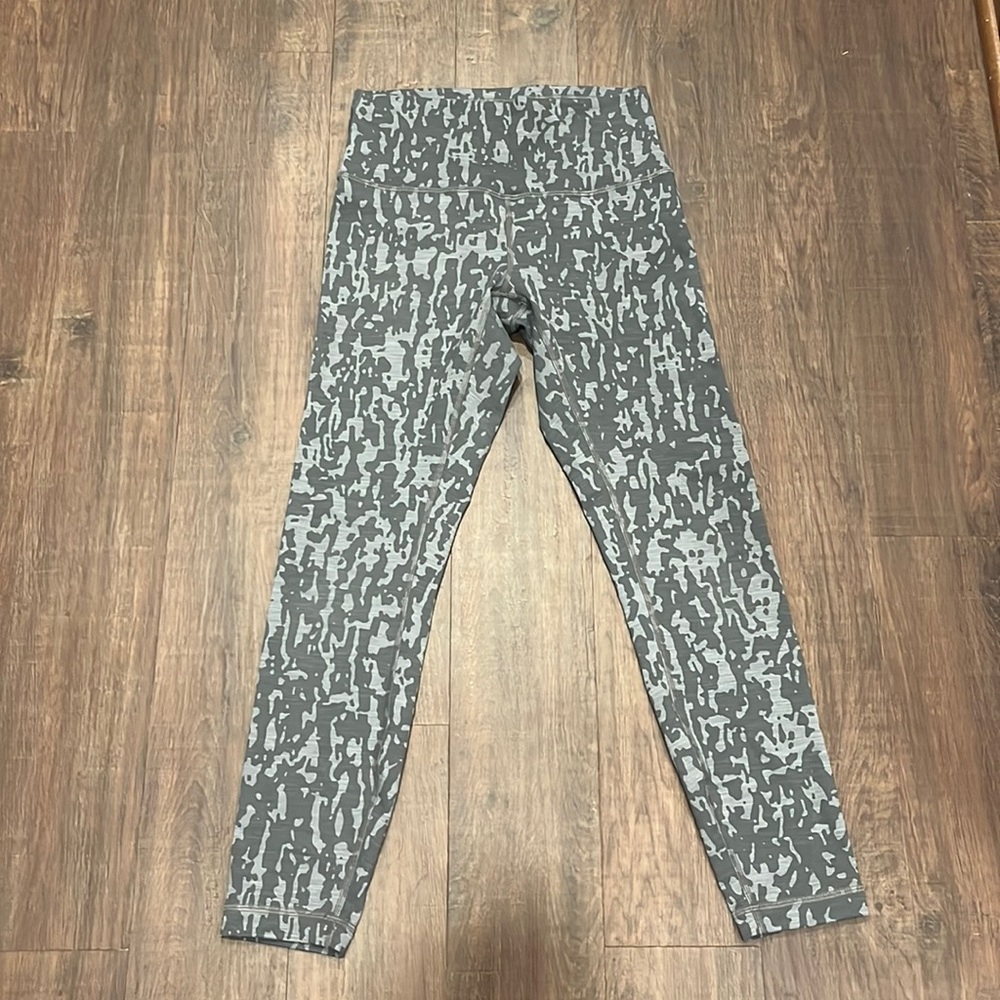 Lululemon Wunder Train 23" Leggings